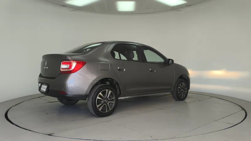 Renault Logan 2023