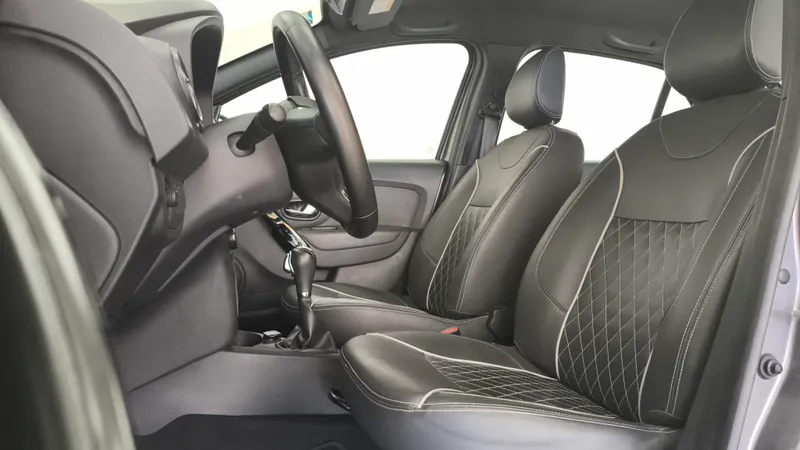 Renault Logan 2023