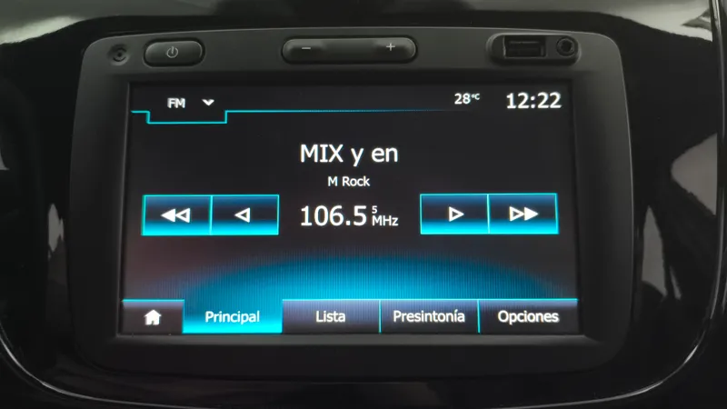 Renault Logan 2023
