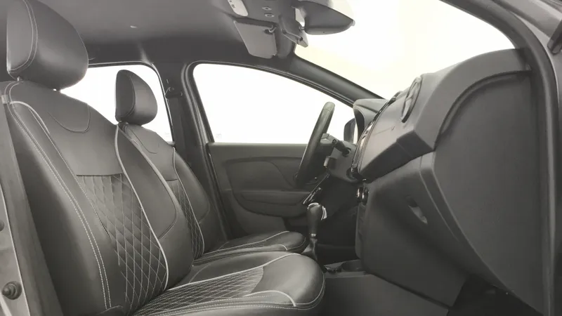 Renault Logan 2023