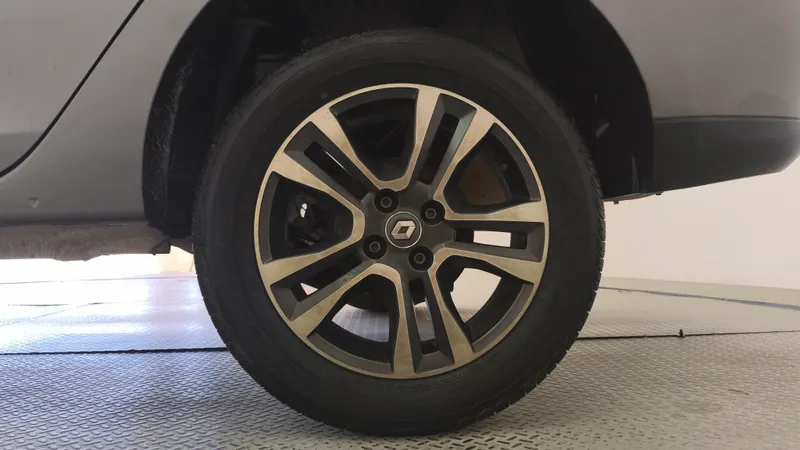Renault Logan 2023