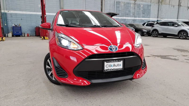 Toyota Prius C 2019