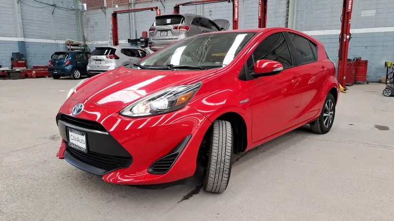 Toyota Prius C 2019