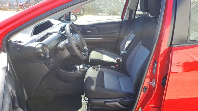 Toyota Prius C 2019