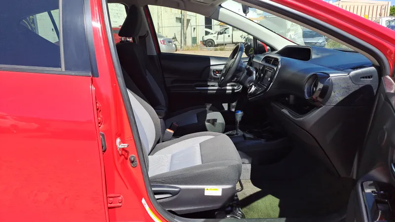 Toyota Prius C 2019