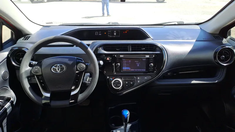 Toyota Prius C 2019