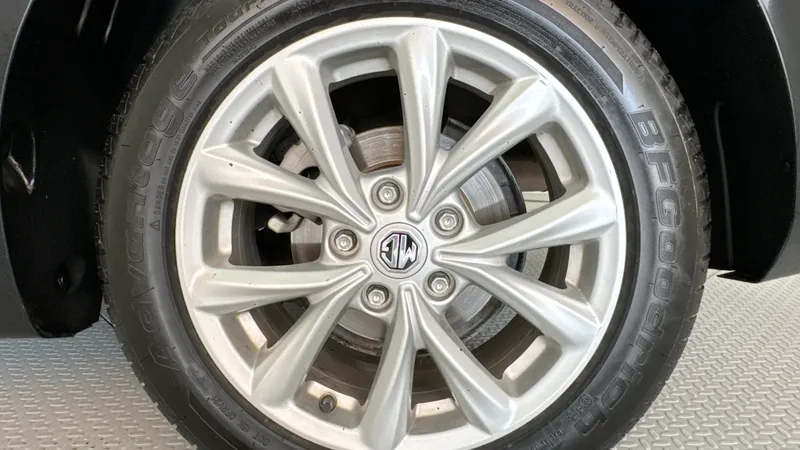 Mg Mg5 2023