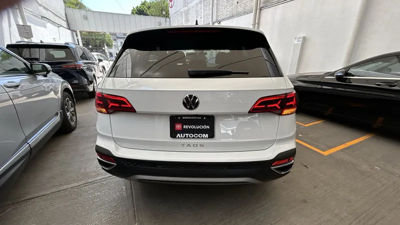 Volkswagen Taos 2023