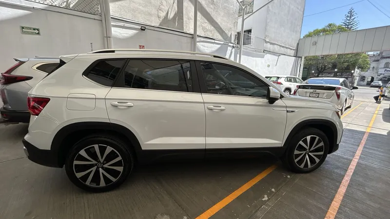 Volkswagen Taos 2023