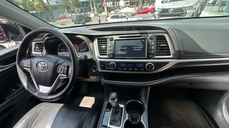 Toyota Highlander 2015