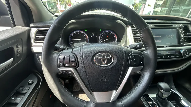 Toyota Highlander 2015