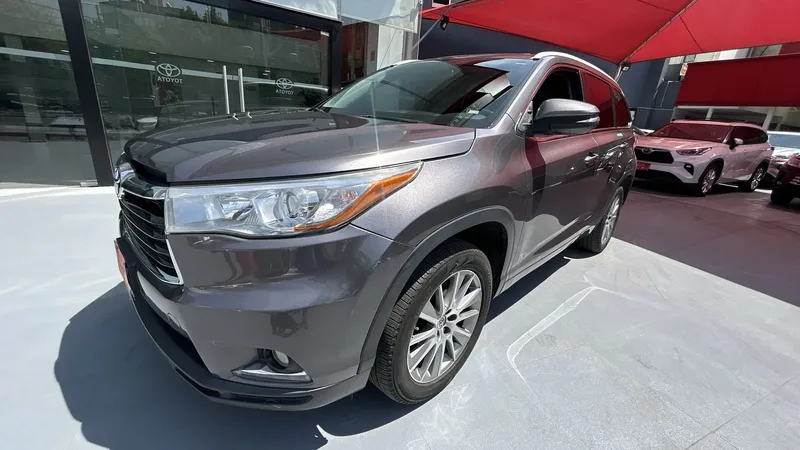 Toyota Highlander 2015