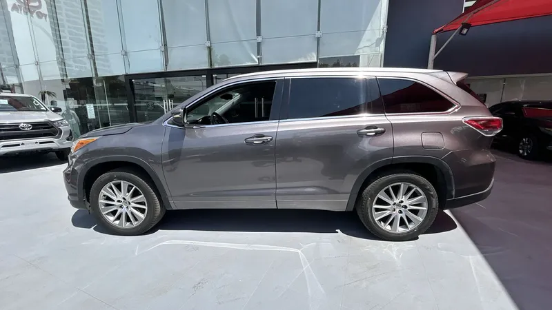 Toyota Highlander 2015
