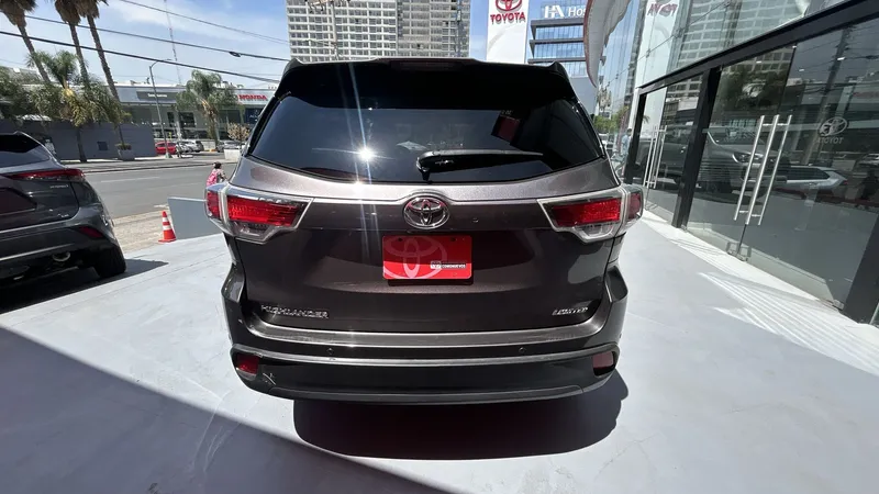 Toyota Highlander 2015