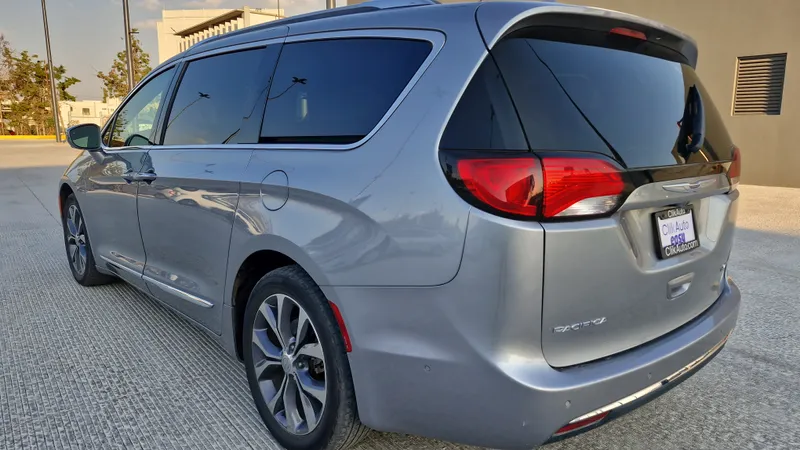 Chrysler Pacifica 2020