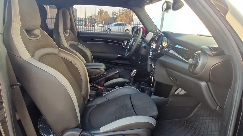 Mini John Cooper Works 2023