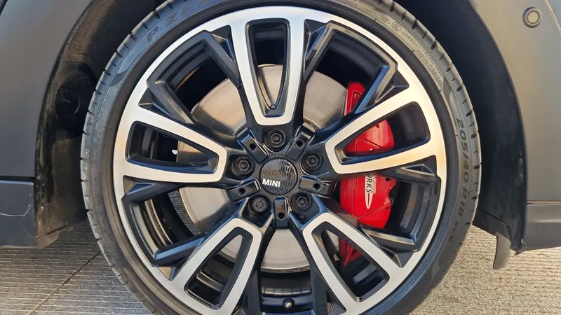 Mini John Cooper Works 2023