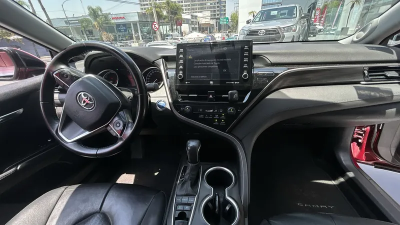 Toyota Camry 2021