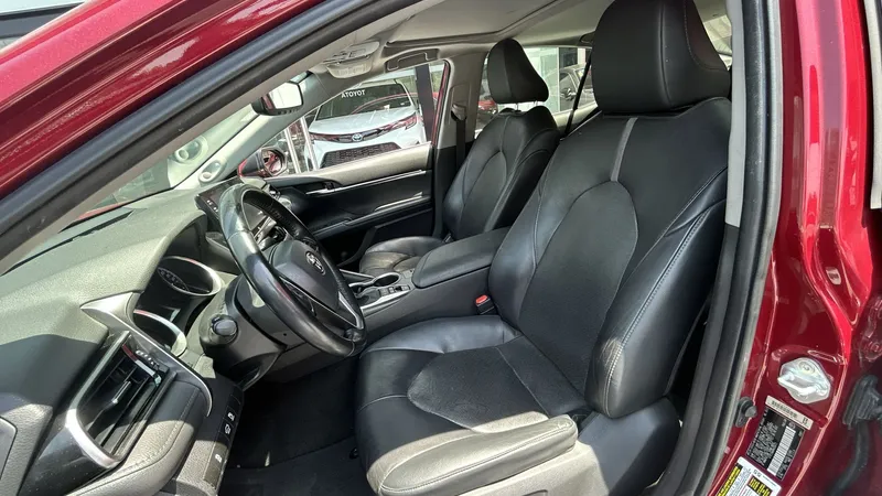 Toyota Camry 2021