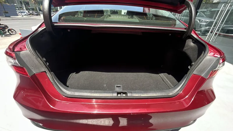 Toyota Camry 2021