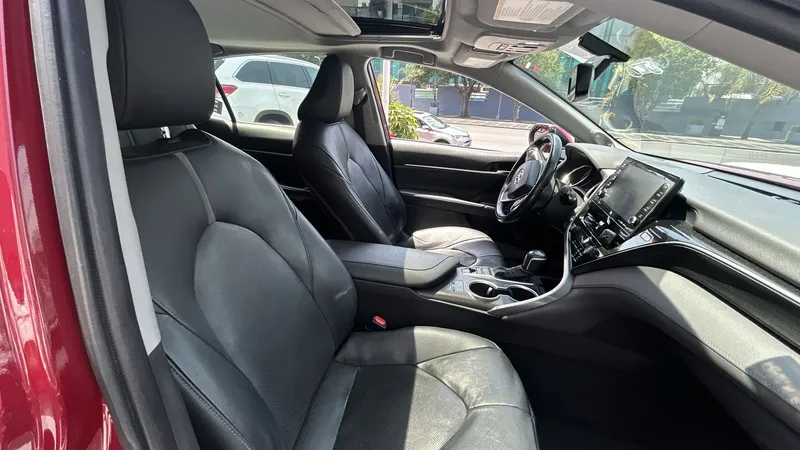 Toyota Camry 2021