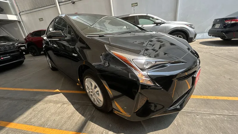 Toyota Prius 2017
