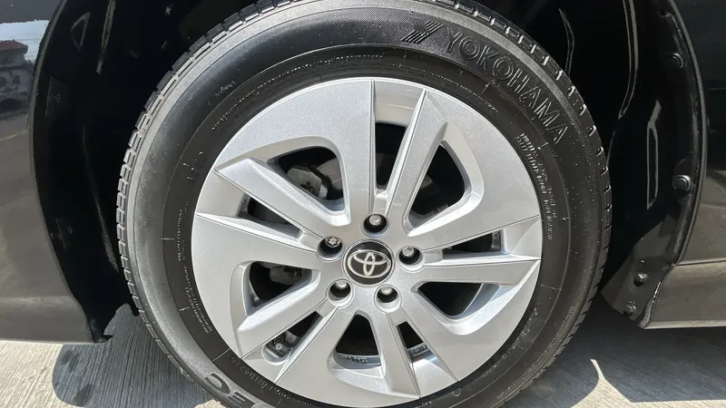 Toyota Prius 2017