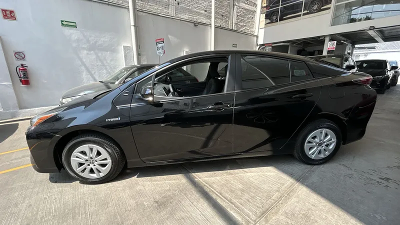 Toyota Prius 2017