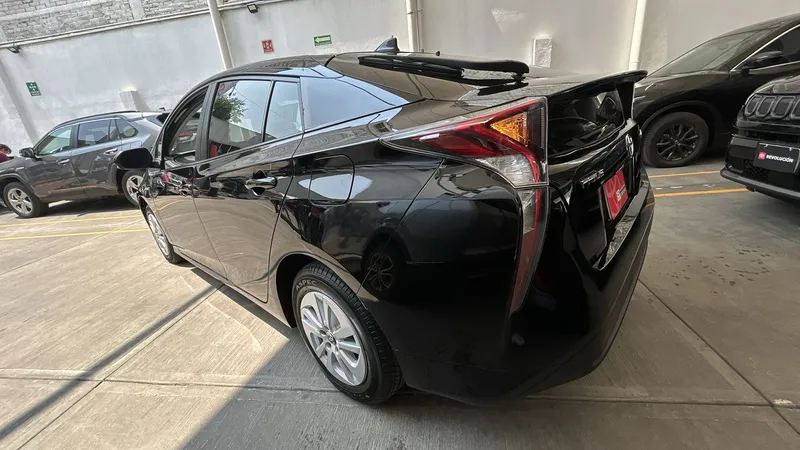 Toyota Prius 2017