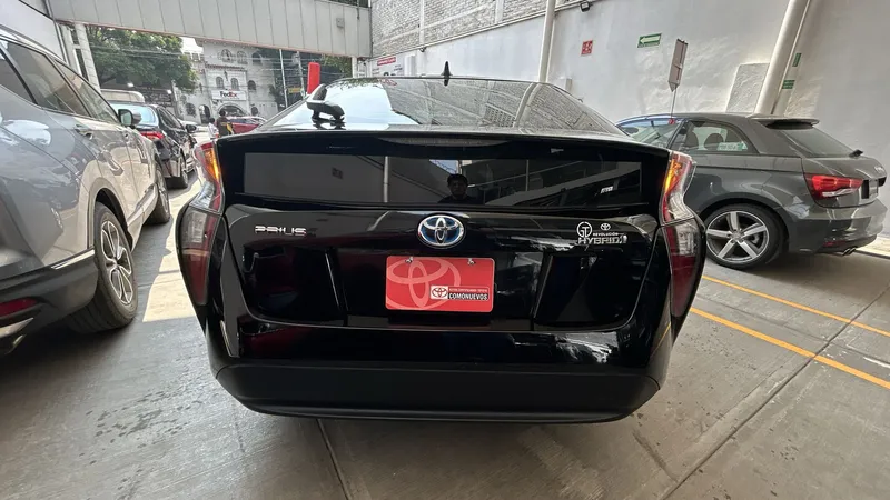 Toyota Prius 2017