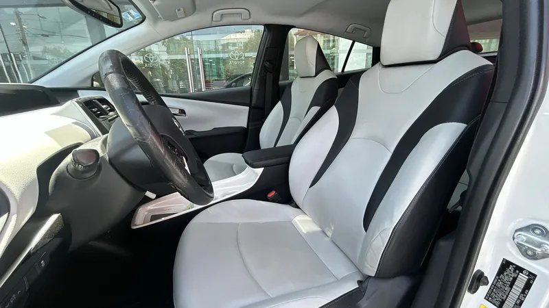 Toyota Prius 2017