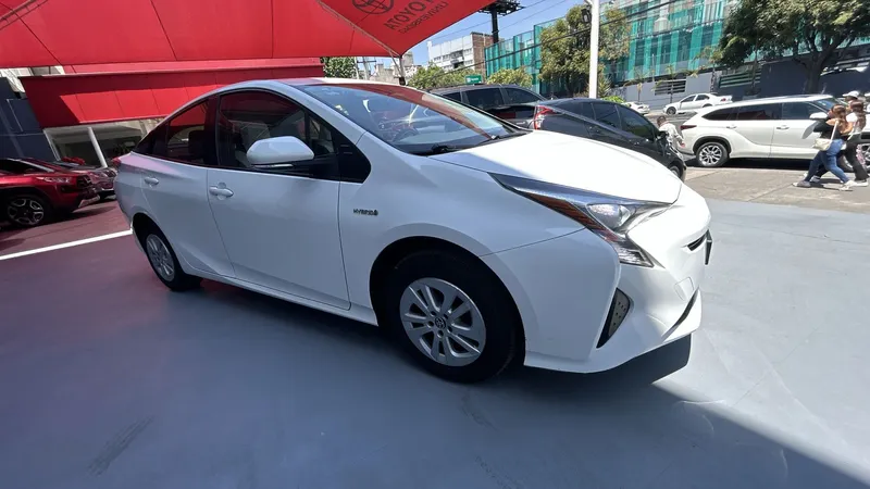 Toyota Prius 2017
