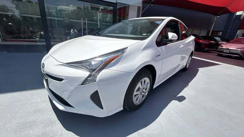 Toyota Prius 2017