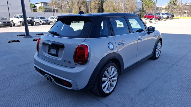 Mini Mini 2021