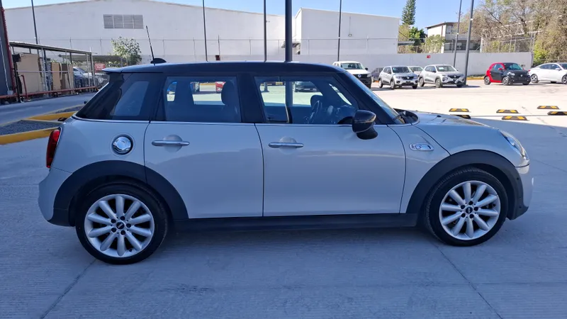 Mini Mini 2021