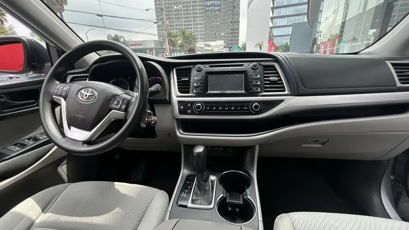 Toyota Highlander 2019