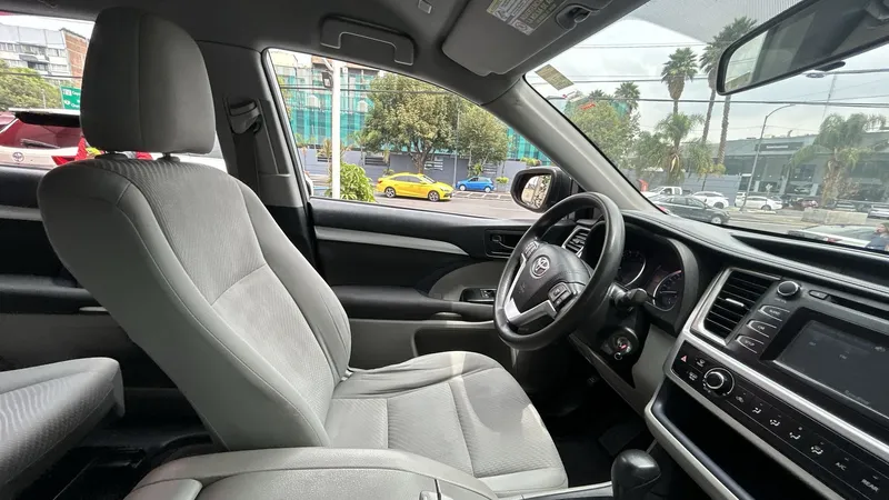 Toyota Highlander 2019