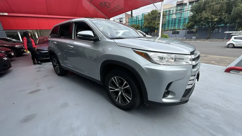 Toyota Highlander 2019