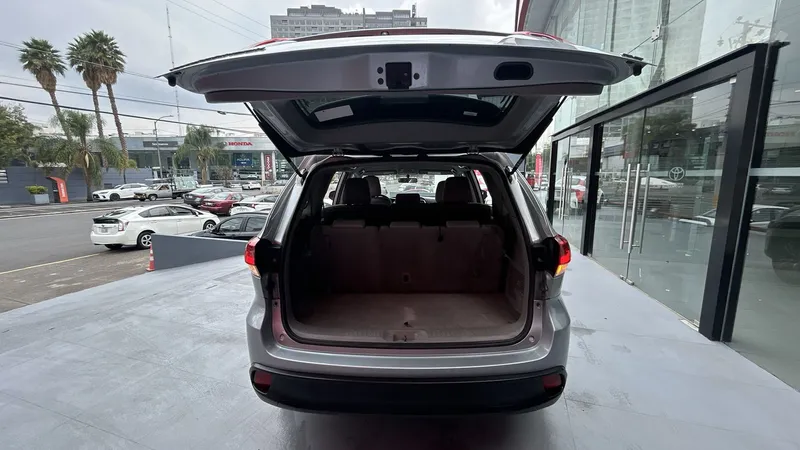 Toyota Highlander 2019