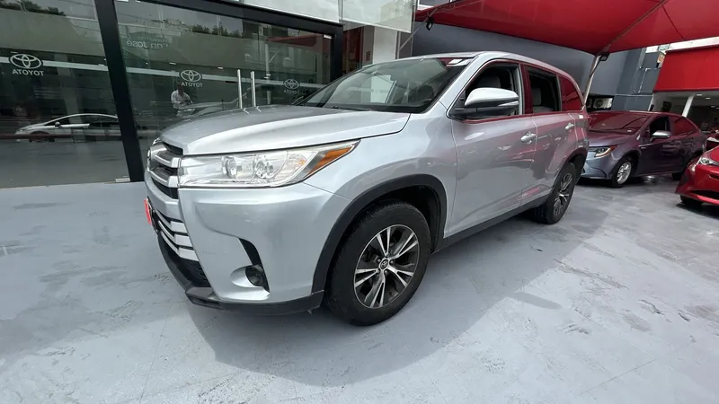 Toyota Highlander 2019