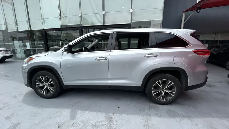 Toyota Highlander 2019