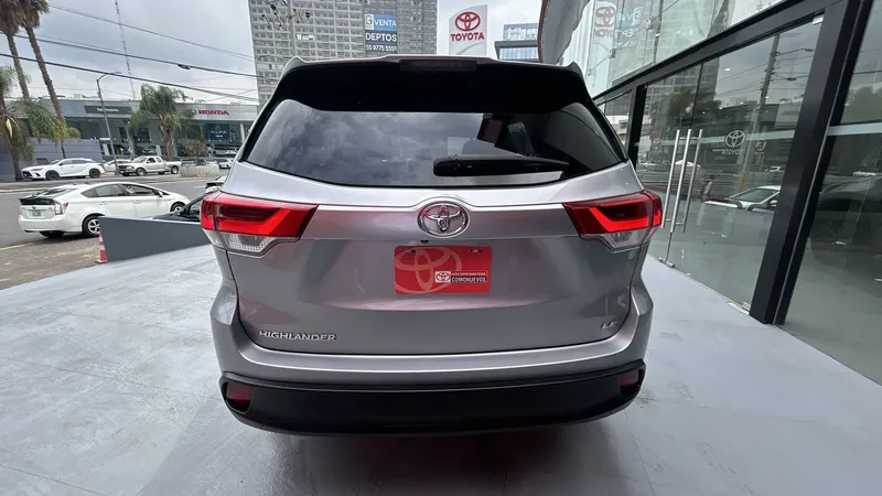 Toyota Highlander 2019