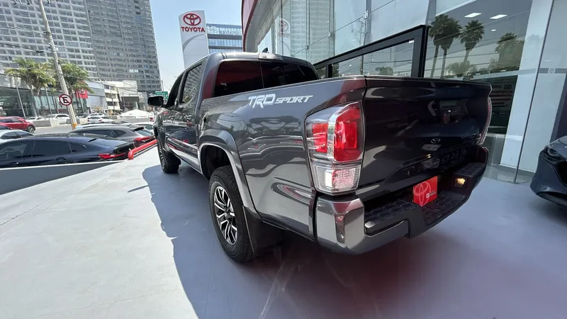 Toyota Tacoma 2023