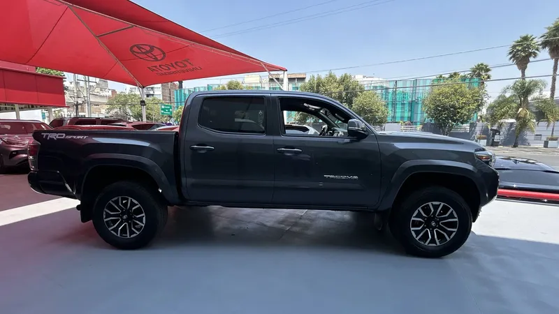 Toyota Tacoma 2023