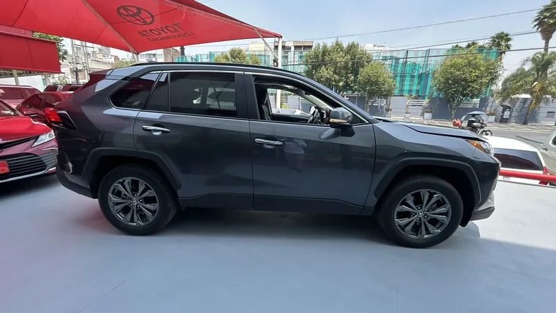 Toyota Rav4 2024