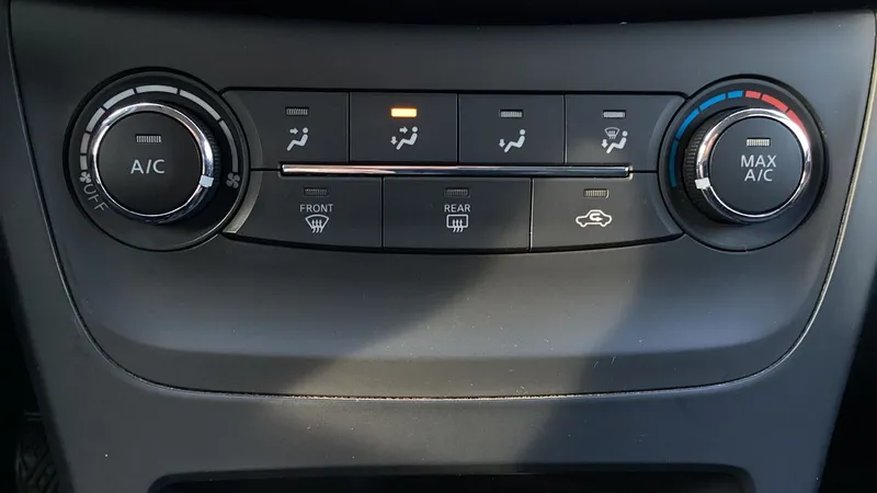Nissan Sentra 2018