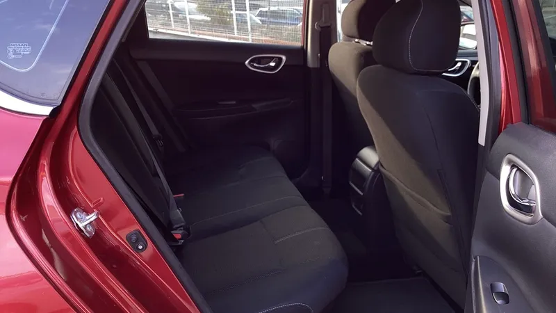 Nissan Sentra 2018