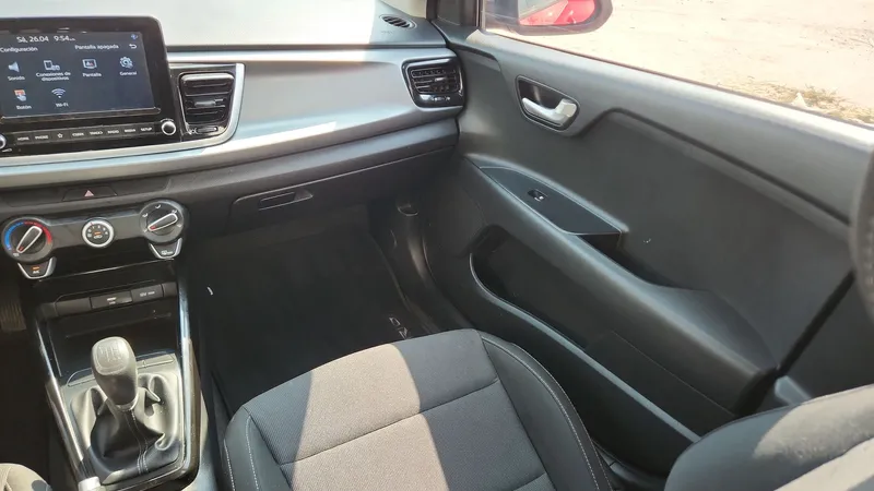 Kia Rio Sedan 2023