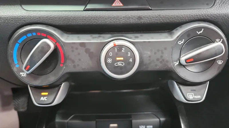 Kia Rio Sedan 2023