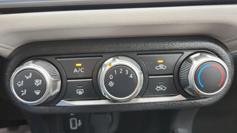 Nissan Versa 2022